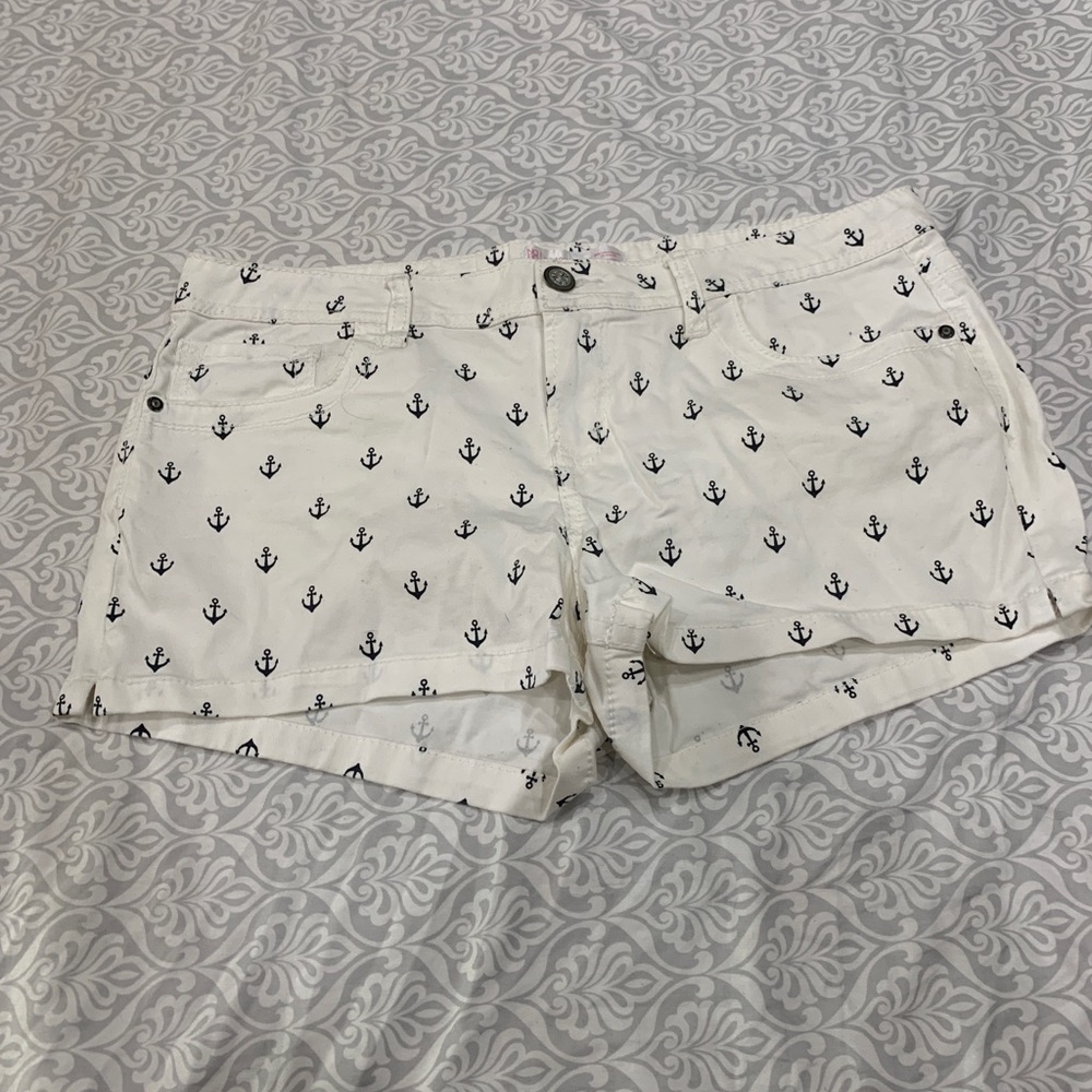 Juniors Plus Shorts